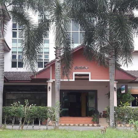Ingfah Apartment Хат Яй Екстериор снимка